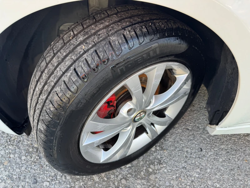 Alfa Romeo Giulietta 1.4I-GPL Turbo-ЛИЗИНГ, снимка 17 - Автомобили и джипове - 52247623