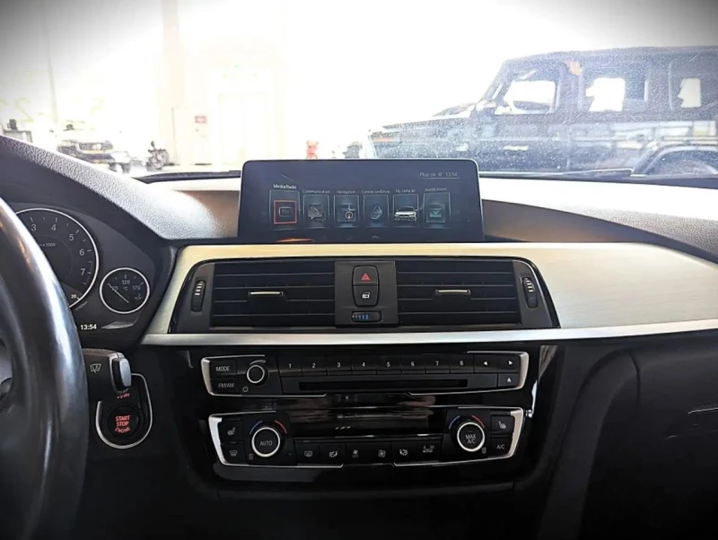 BMW 340 M packet* РЪЧКА* Подгреви* LCI, снимка 13 - Автомобили и джипове - 52551286