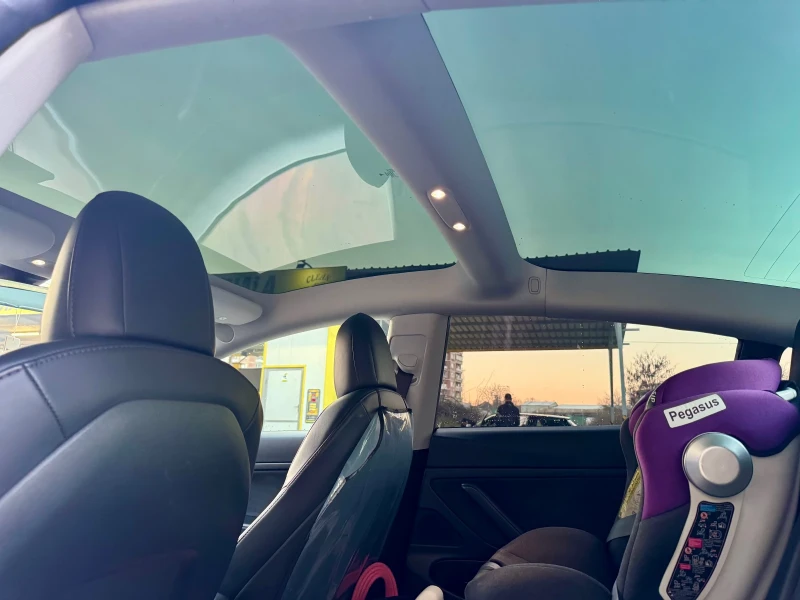 Tesla Model 3, снимка 8 - Автомобили и джипове - 52844599