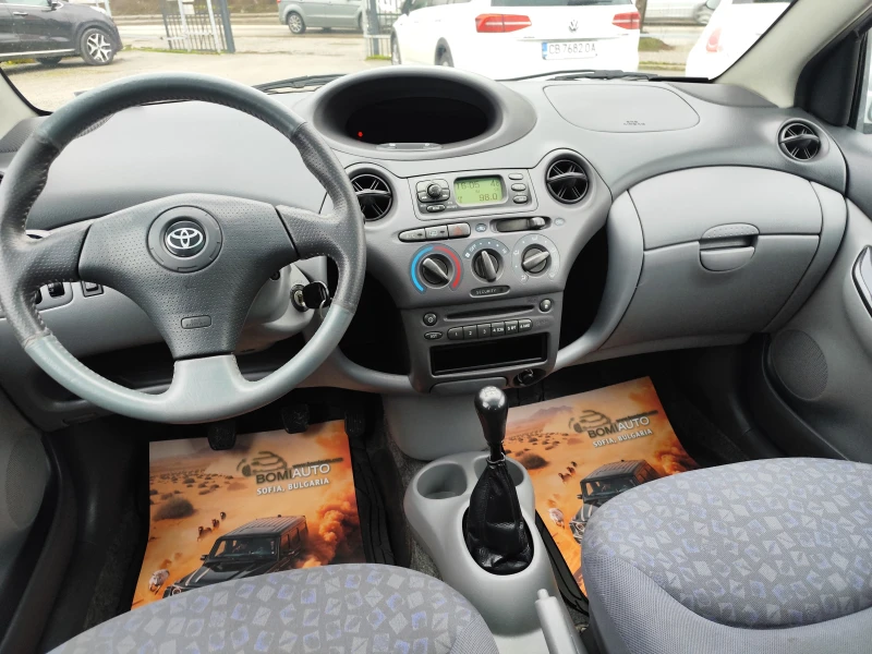 Toyota Yaris 1.3VVT-i* KLIMA* ШИБЕДАХ* , снимка 8 - Автомобили и джипове - 53247794