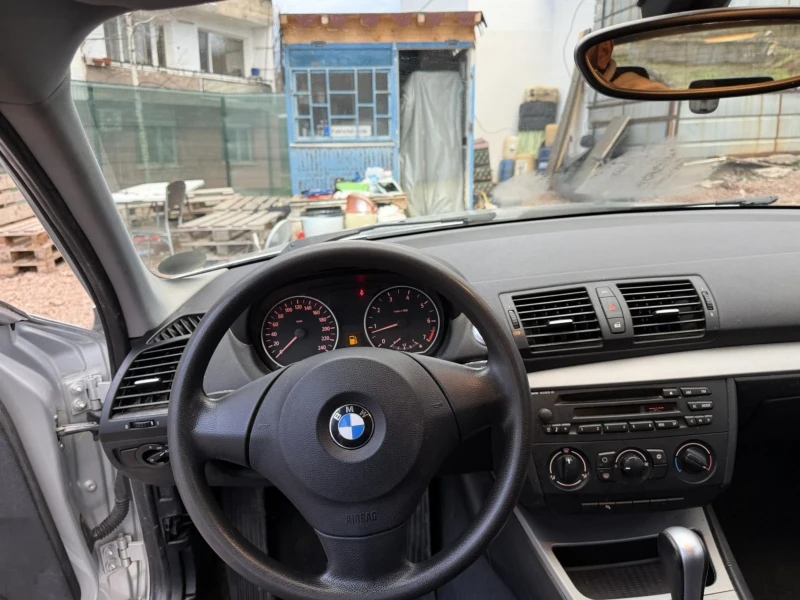 BMW 118 Автоматик , снимка 10 - Автомобили и джипове - 53568796