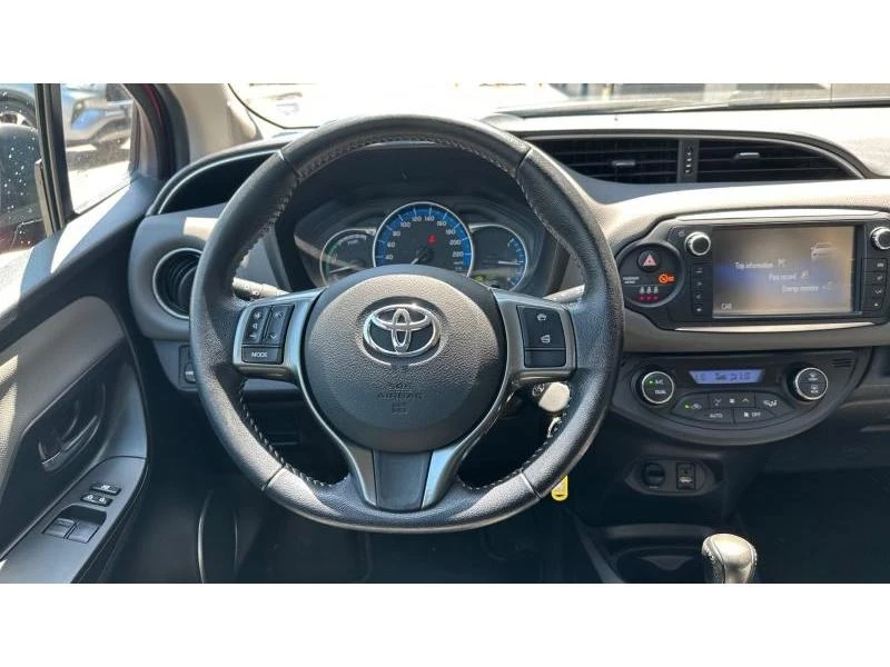 Toyota Yaris, снимка 9 - Автомобили и джипове - 46672317