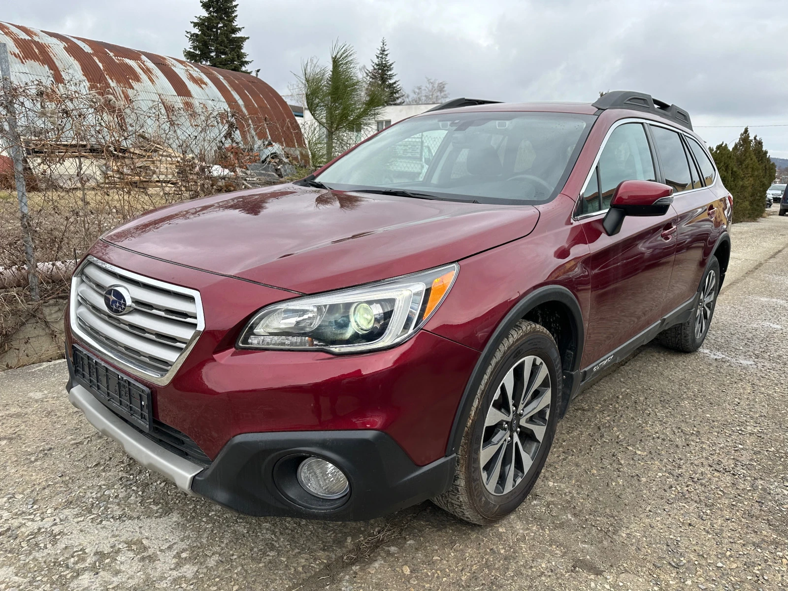 Subaru Outback 3.6 Limited 4x4 - изображение 2