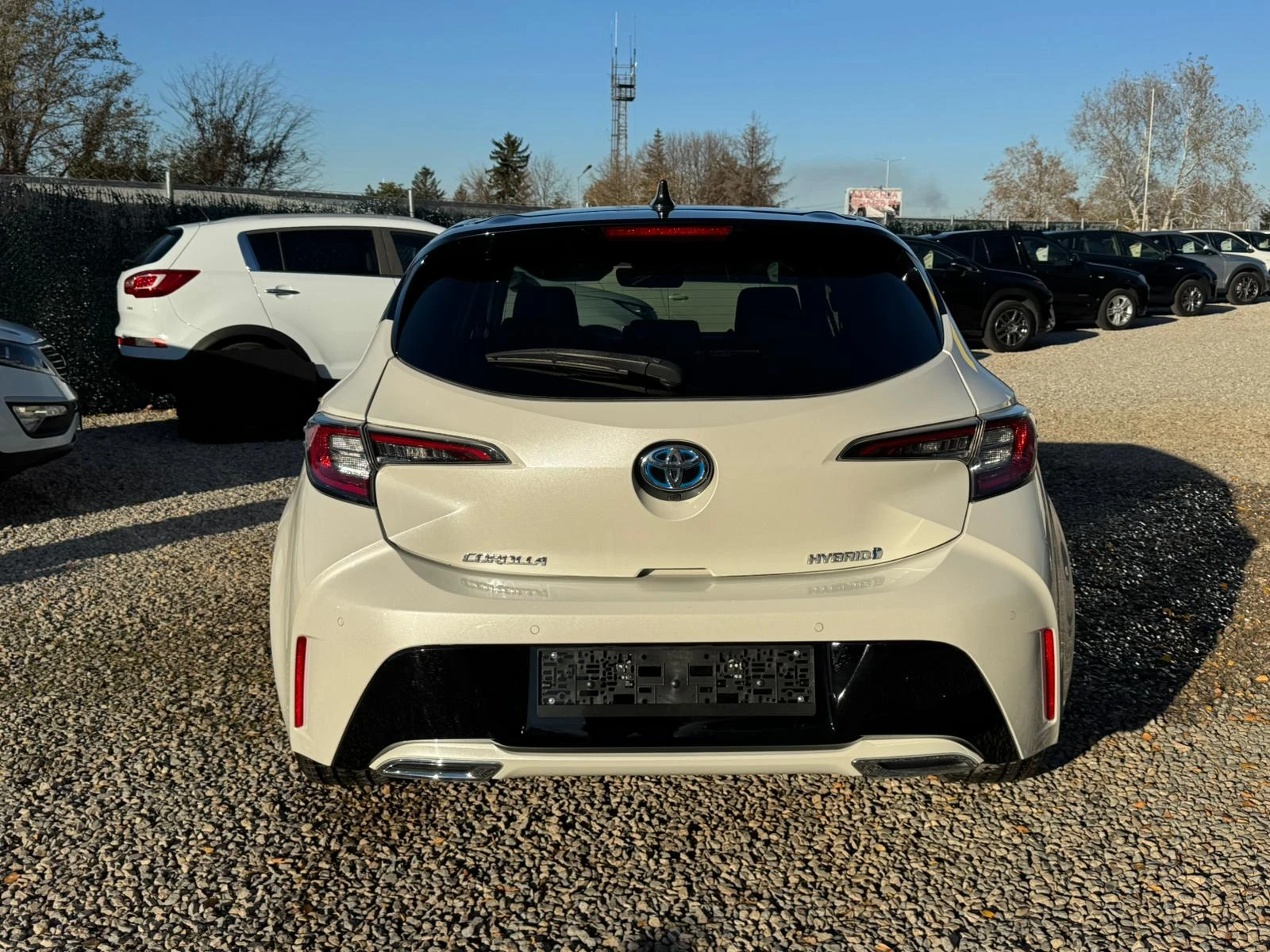 Toyota Corolla /ГАРАНЦИЯ TOYOTA/2.0 HYBRID LOUNGE - изображение 8