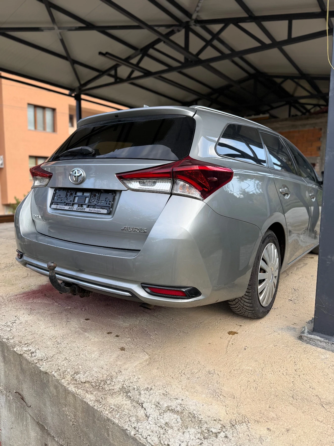 Toyota Auris Touringsport 1.6 D4-D Facelift - изображение 4
