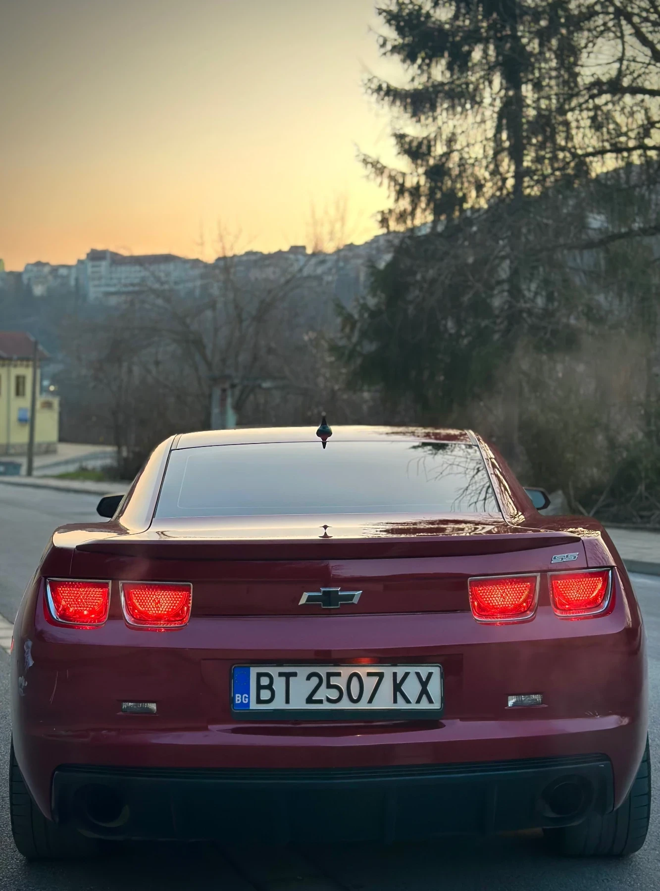 Chevrolet Camaro SS  V8 - изображение 7
