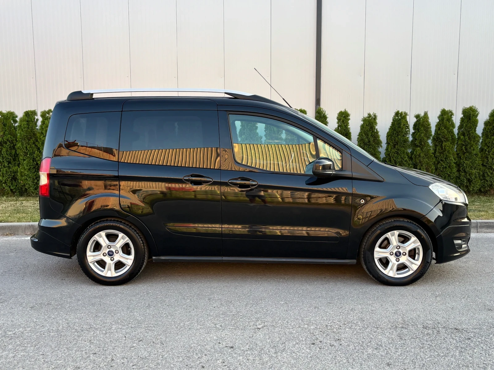 Ford Courier Tourneo 1.5 TDCI 2015.г/Италия/Titanium/Сервизна - изображение 7