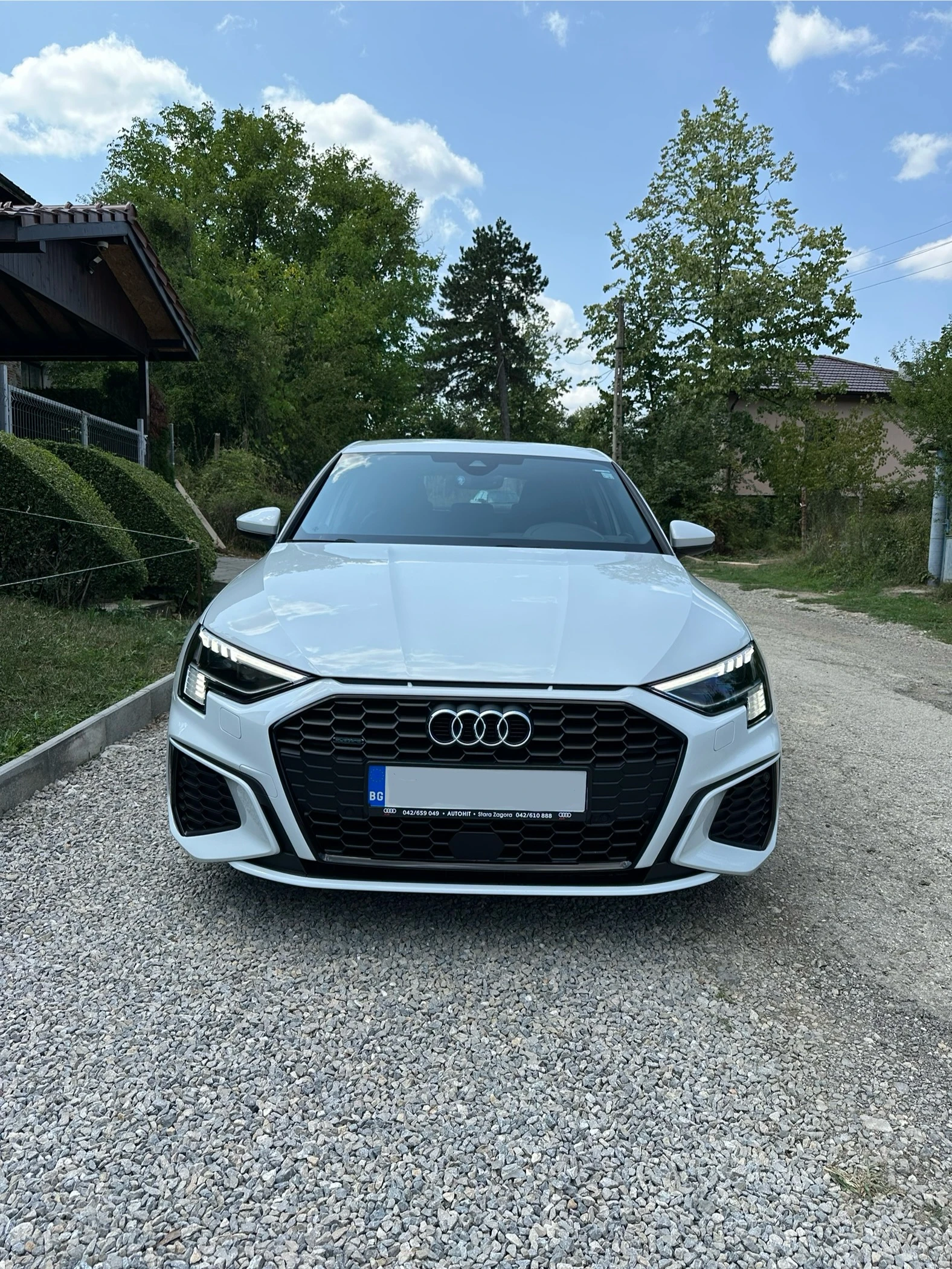 Audi A3 40TFSI QUATTRO MATRIX S-LINE - изображение 2