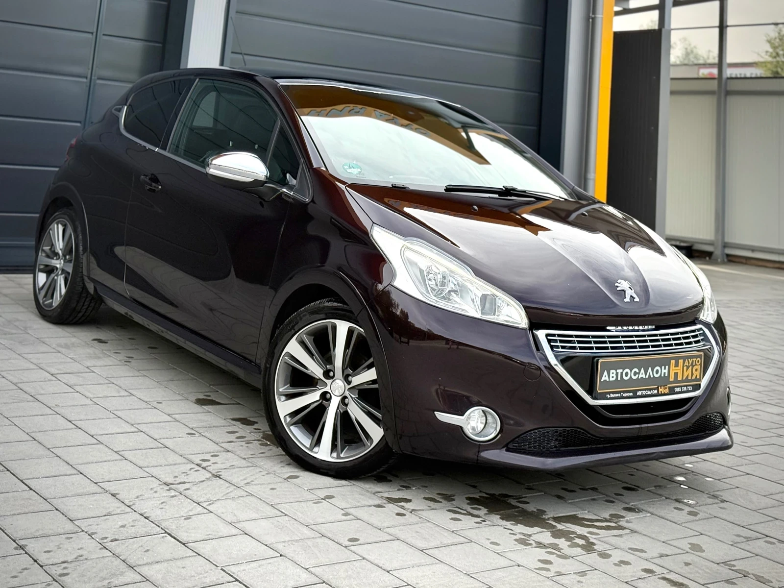 Peugeot 208 1.6HDI * Allure* XY* Panorama* FULL* LED*  - изображение 3