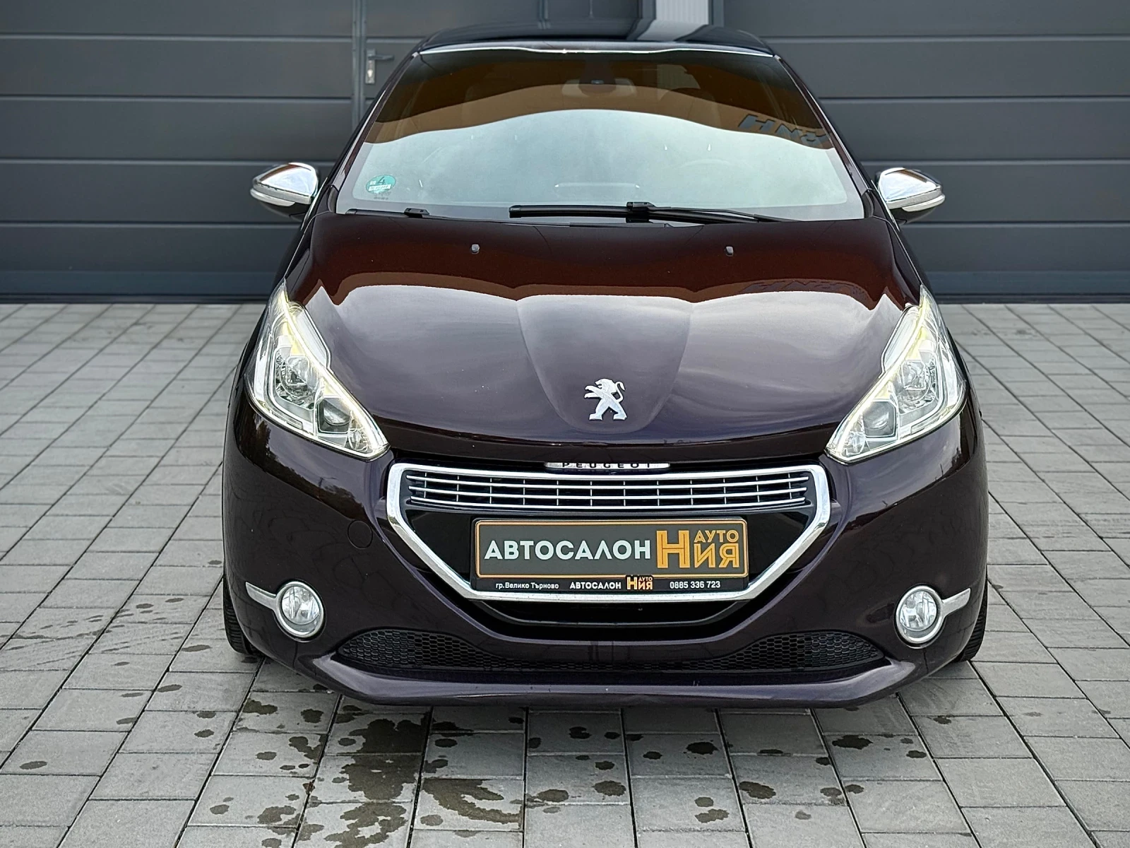 Peugeot 208 1.6HDI * Allure* XY* Panorama* FULL* LED*  - изображение 2