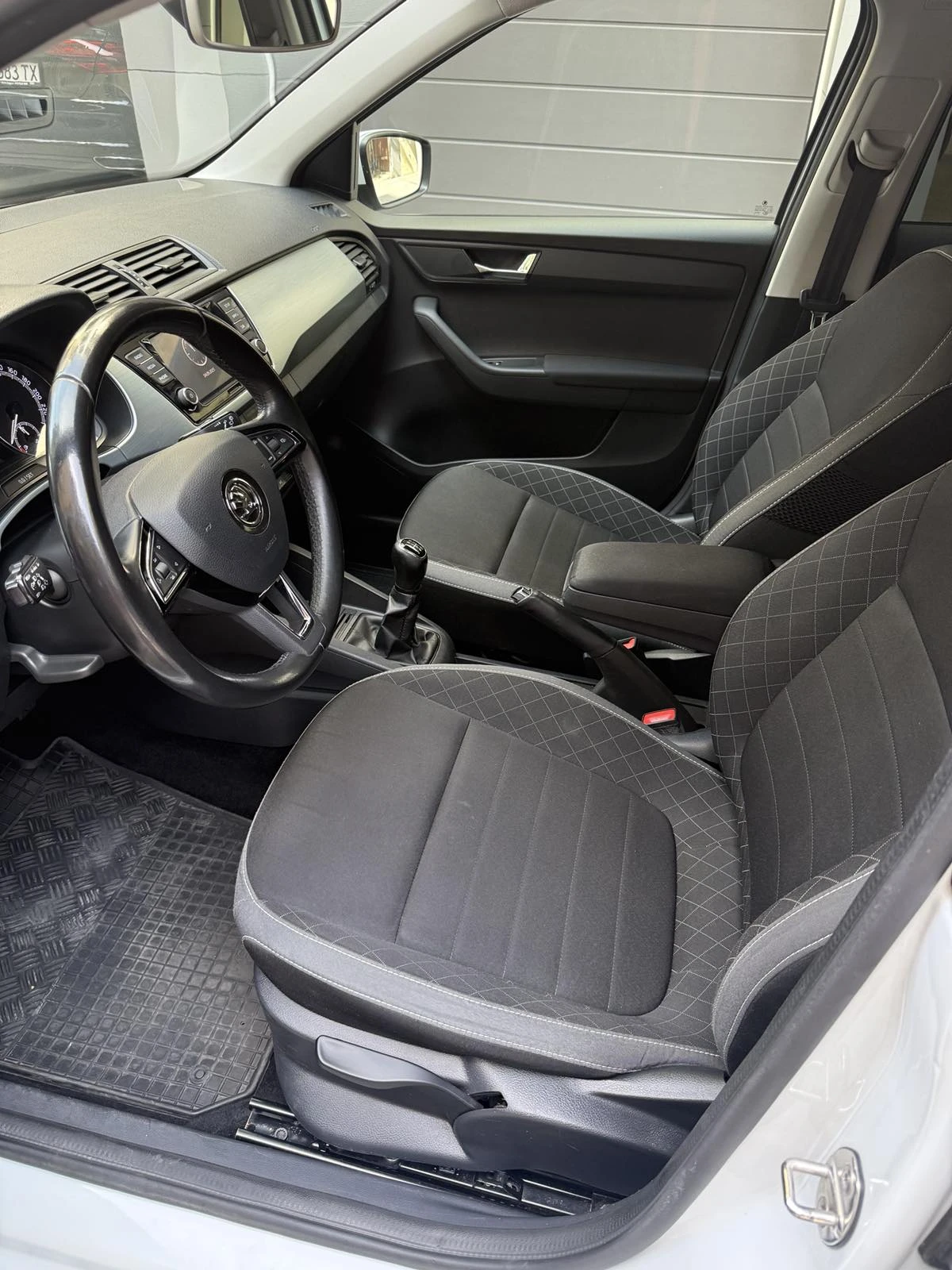 Skoda Fabia 1.0 / БЕНЗИН/ГАЗ - изображение 9
