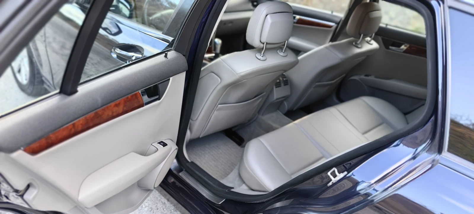 Mercedes-Benz C 200 * * * *  | Mobile.bg   12