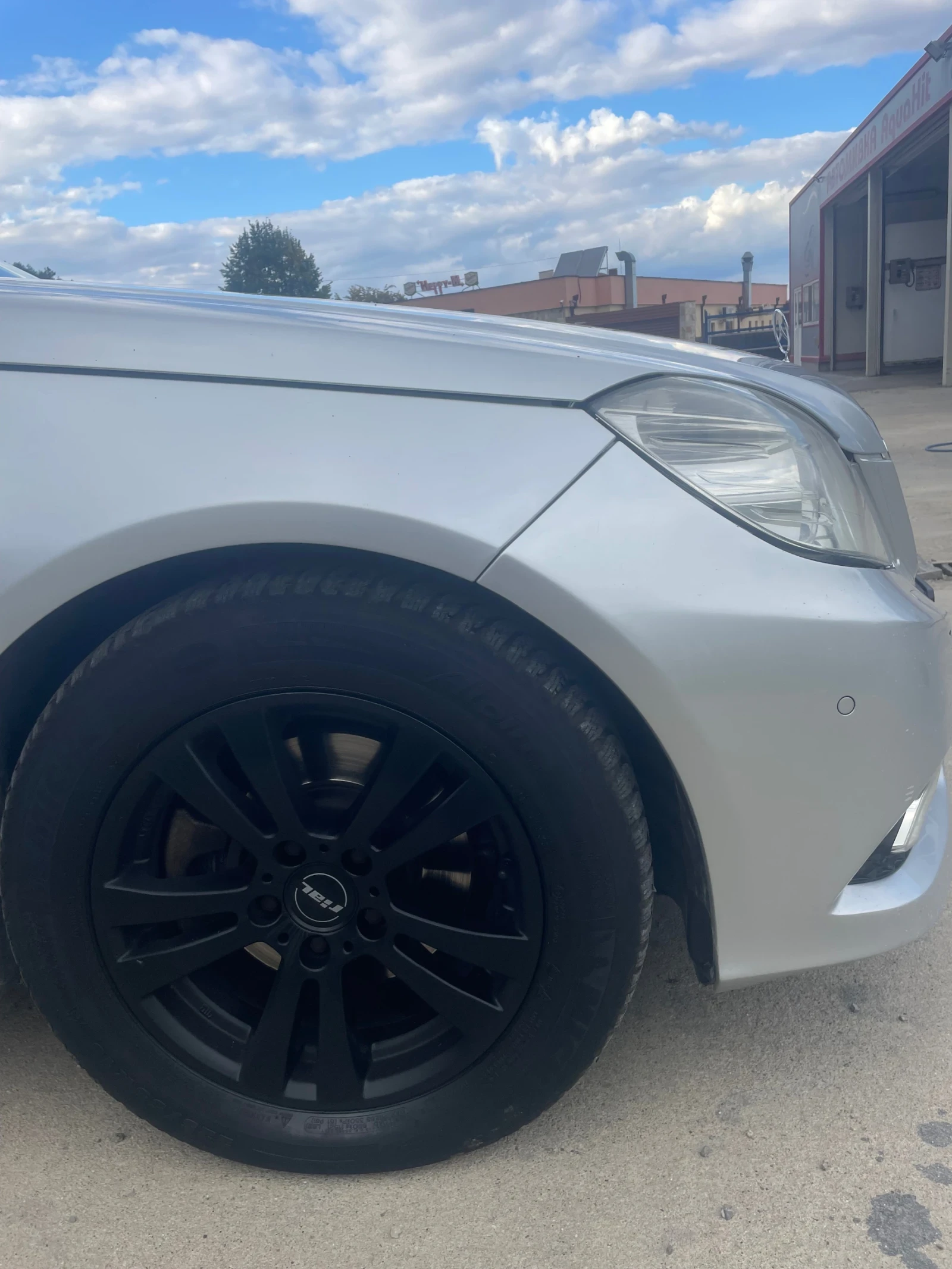 Mercedes-Benz E 220  - изображение 8