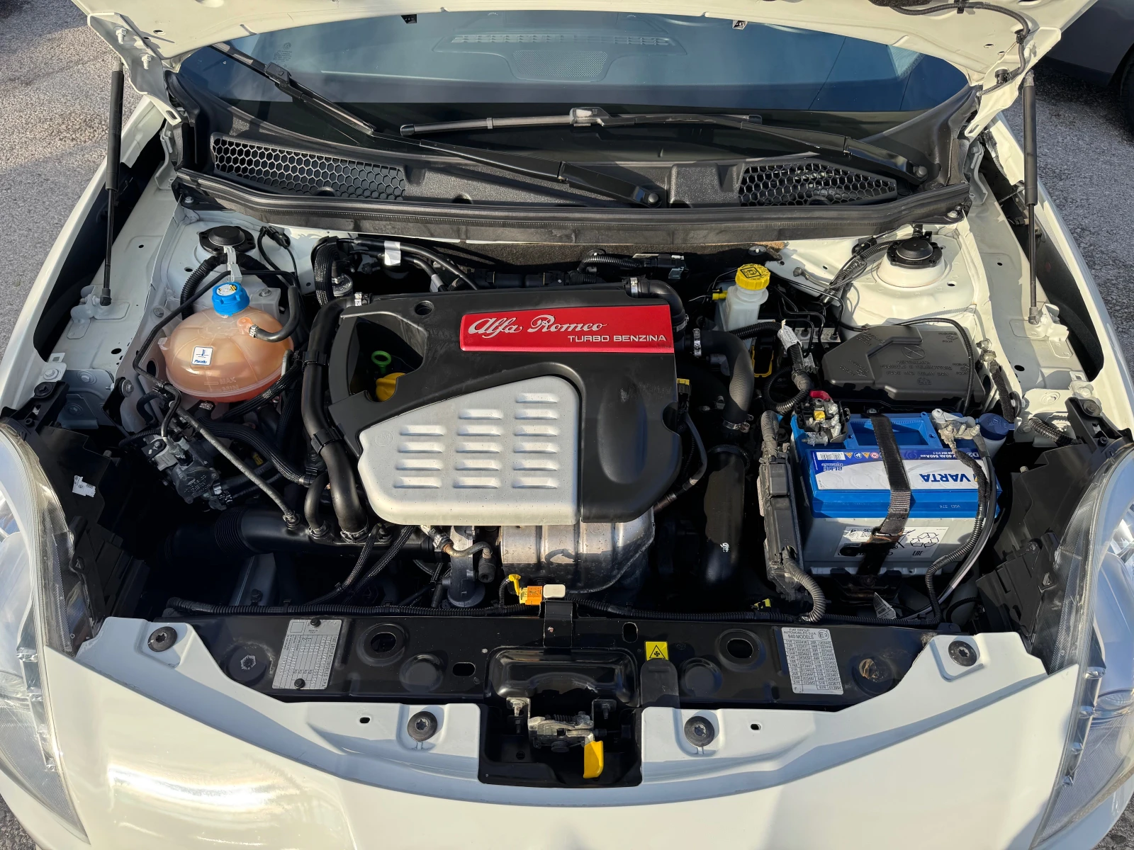 Alfa Romeo Giulietta 1.4I-GPL Turbo-ЛИЗИНГ - изображение 8