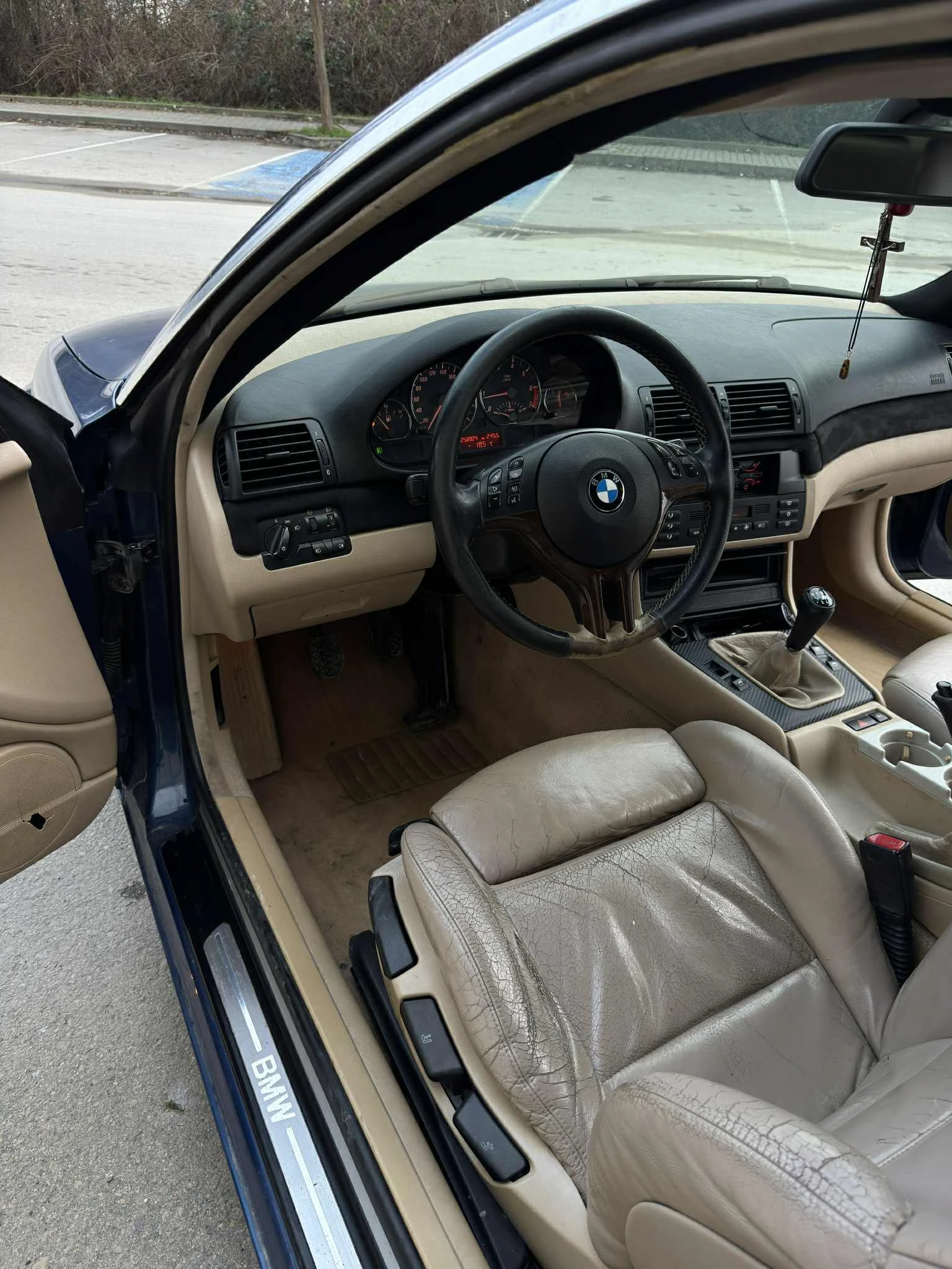 BMW 320  - изображение 8