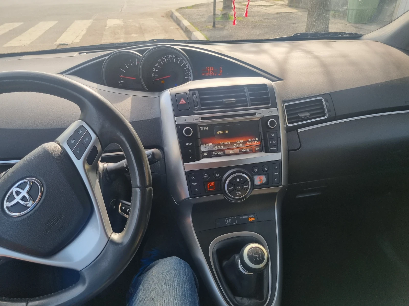 Toyota Verso, снимка 7 - Автомобили и джипове - 53989228