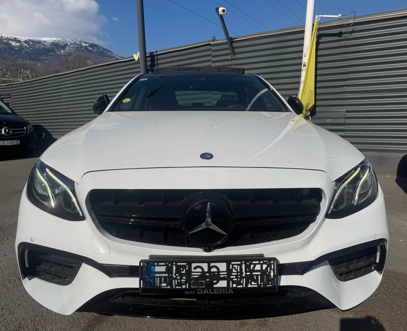 Mercedes-Benz E 220 AMG 63 /ПАНОРАМА/КАМЕРА/ПОДГРЕВ/BURMESTER