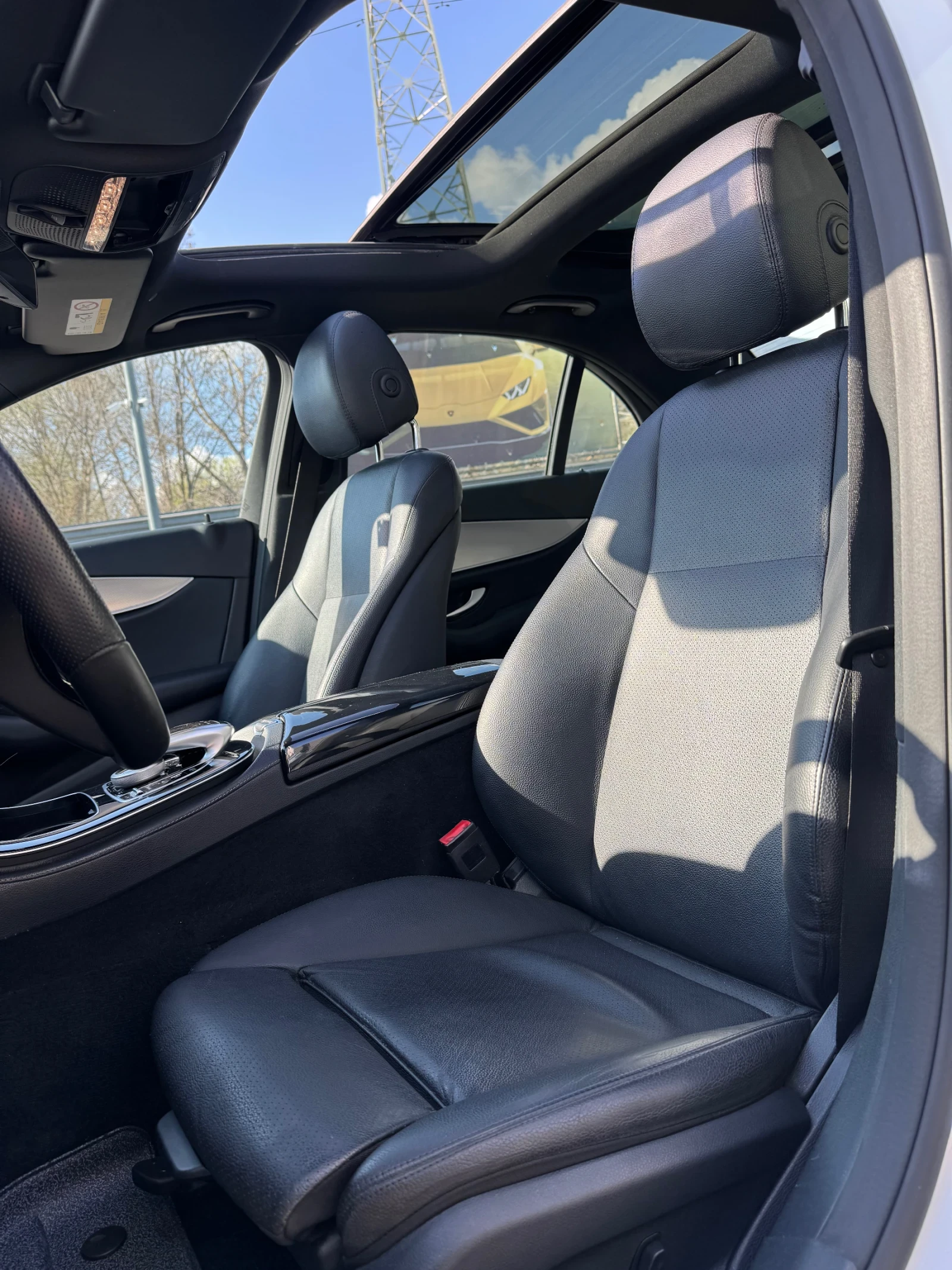 Mercedes-Benz E 220 AMG 63 /ПАНОРАМА/КАМЕРА/ПОДГРЕВ/BURMESTER, снимка 10 - Автомобили и джипове - 54143940