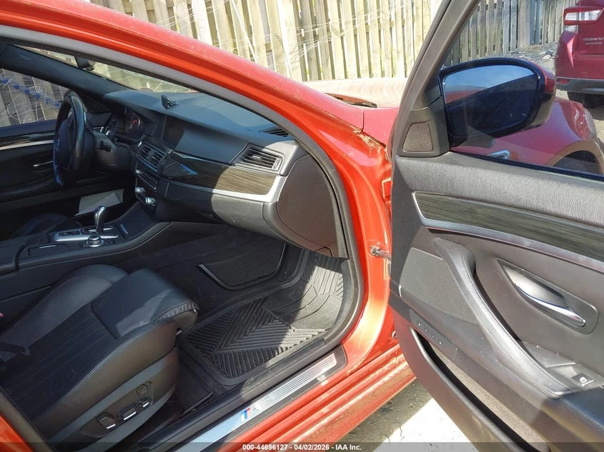 BMW M5 4.4L V-8 DI, DOHC, VVT, TURBO, 560HP Rear Wheel | Mobile.bg � ����������� 5