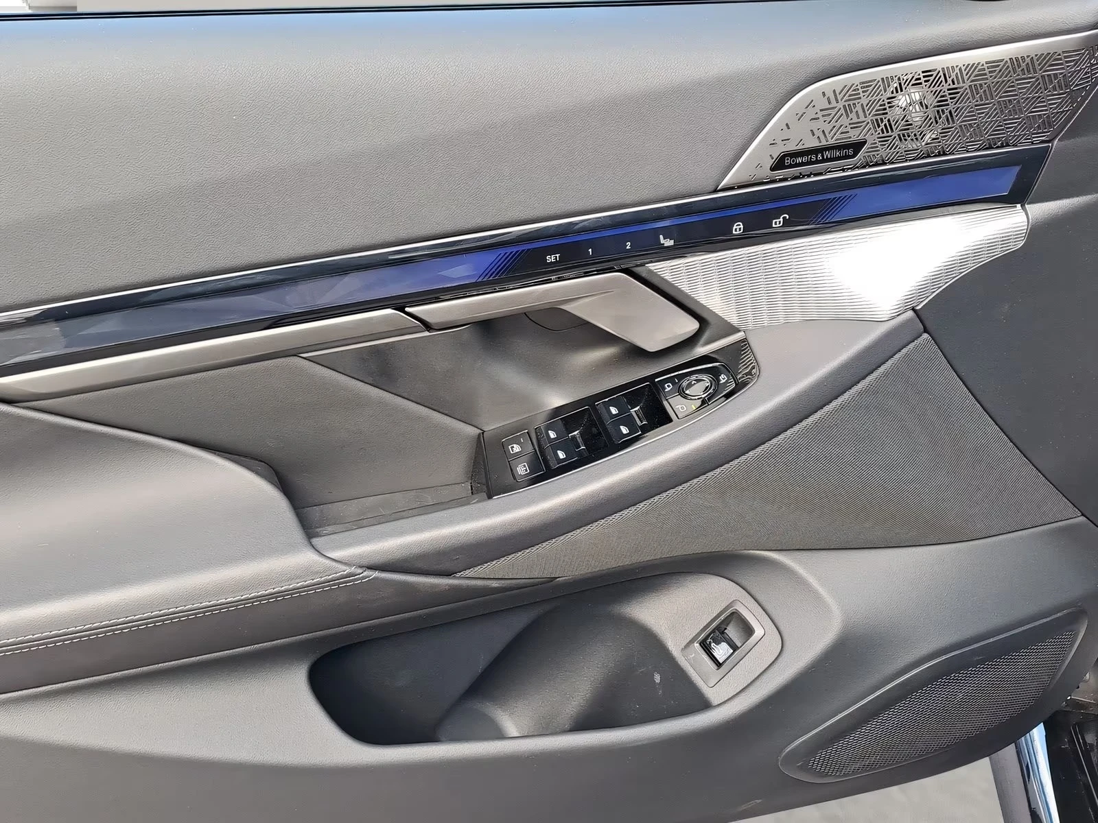 BMW M5 XDRIVE PLUG-IN HYBRID B&W PANORAMA | Mobile.bg � ����������� 8