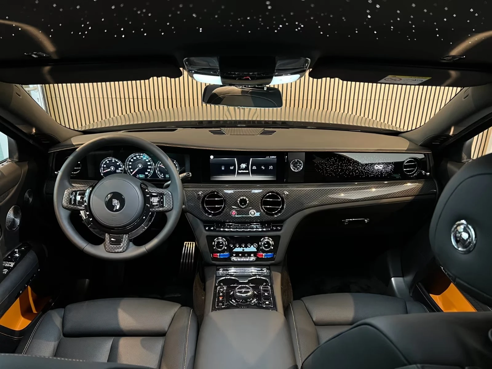 Rolls-Royce Ghost Black Badge Shooting Star, снимка 9 - Автомобили и джипове - 54608998