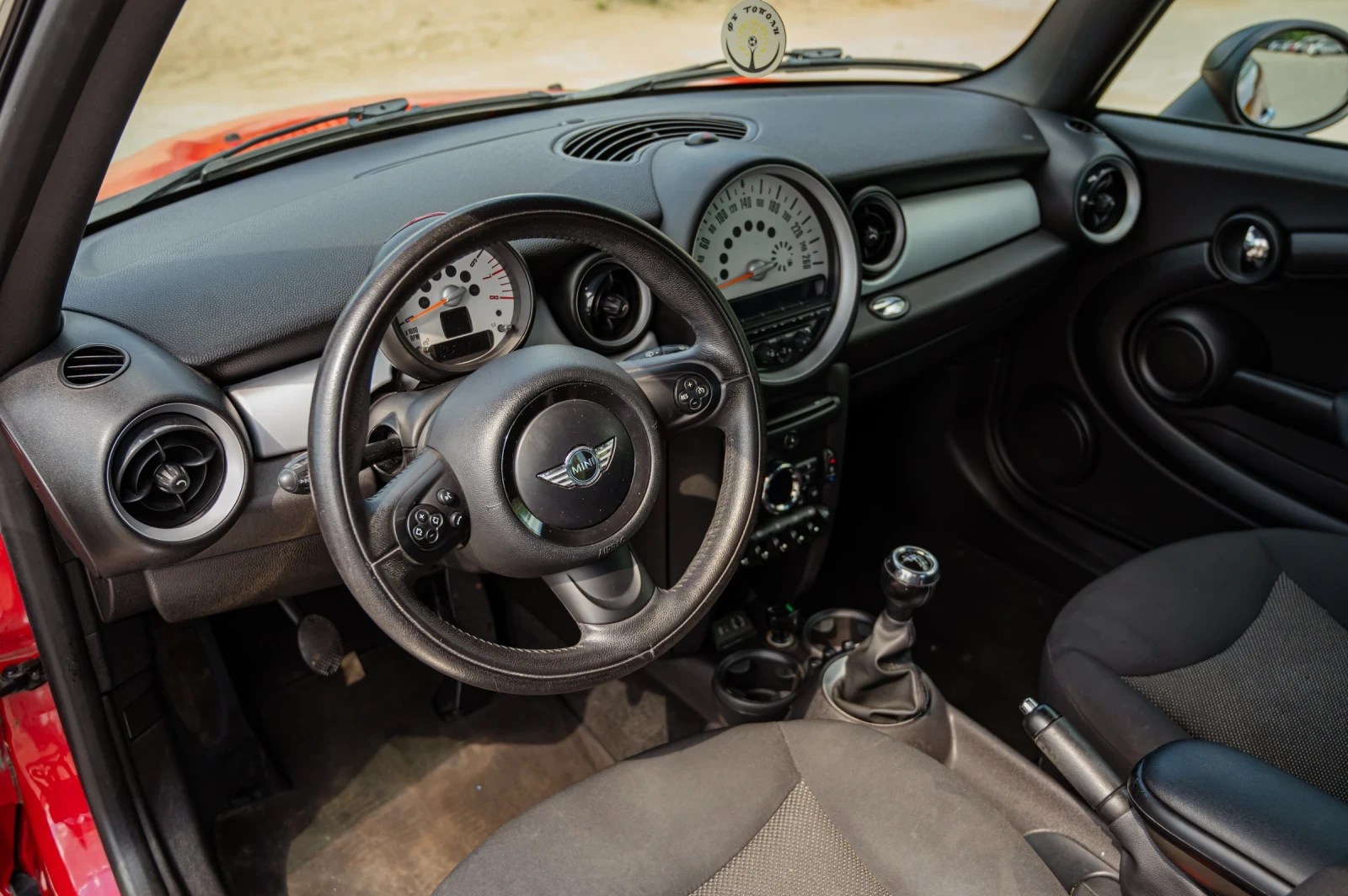 Mini One, снимка 8 - Автомобили и джипове - 54755338