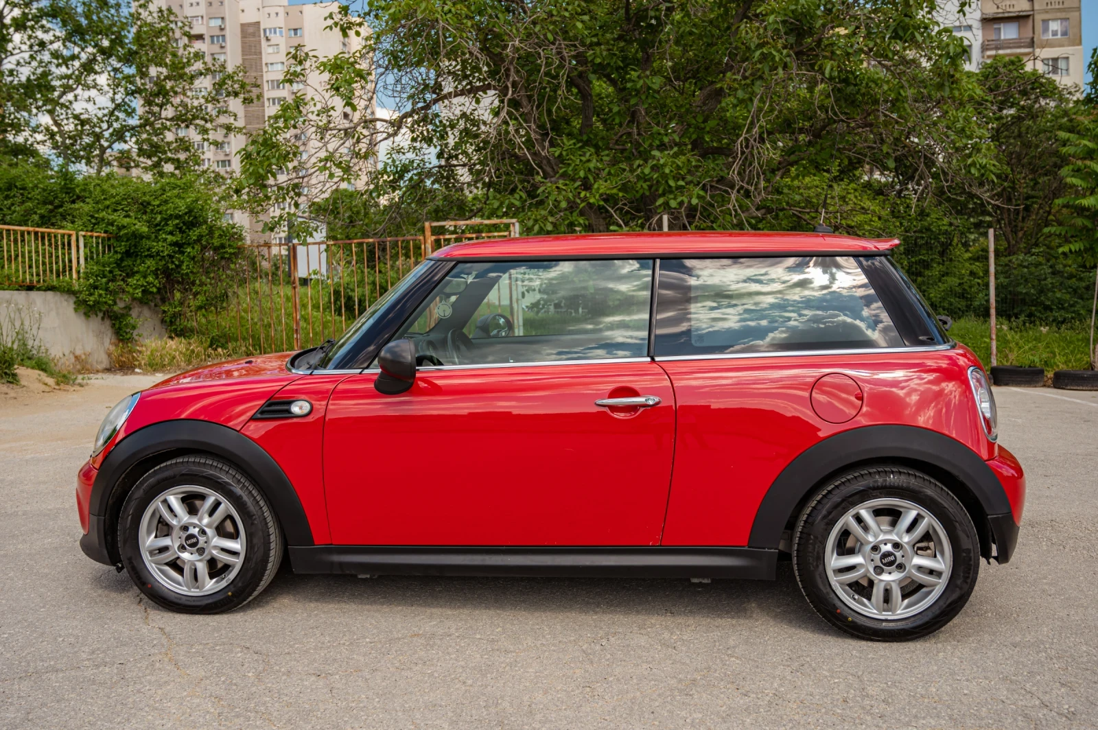 Mini One, снимка 9 - Автомобили и джипове - 54755338
