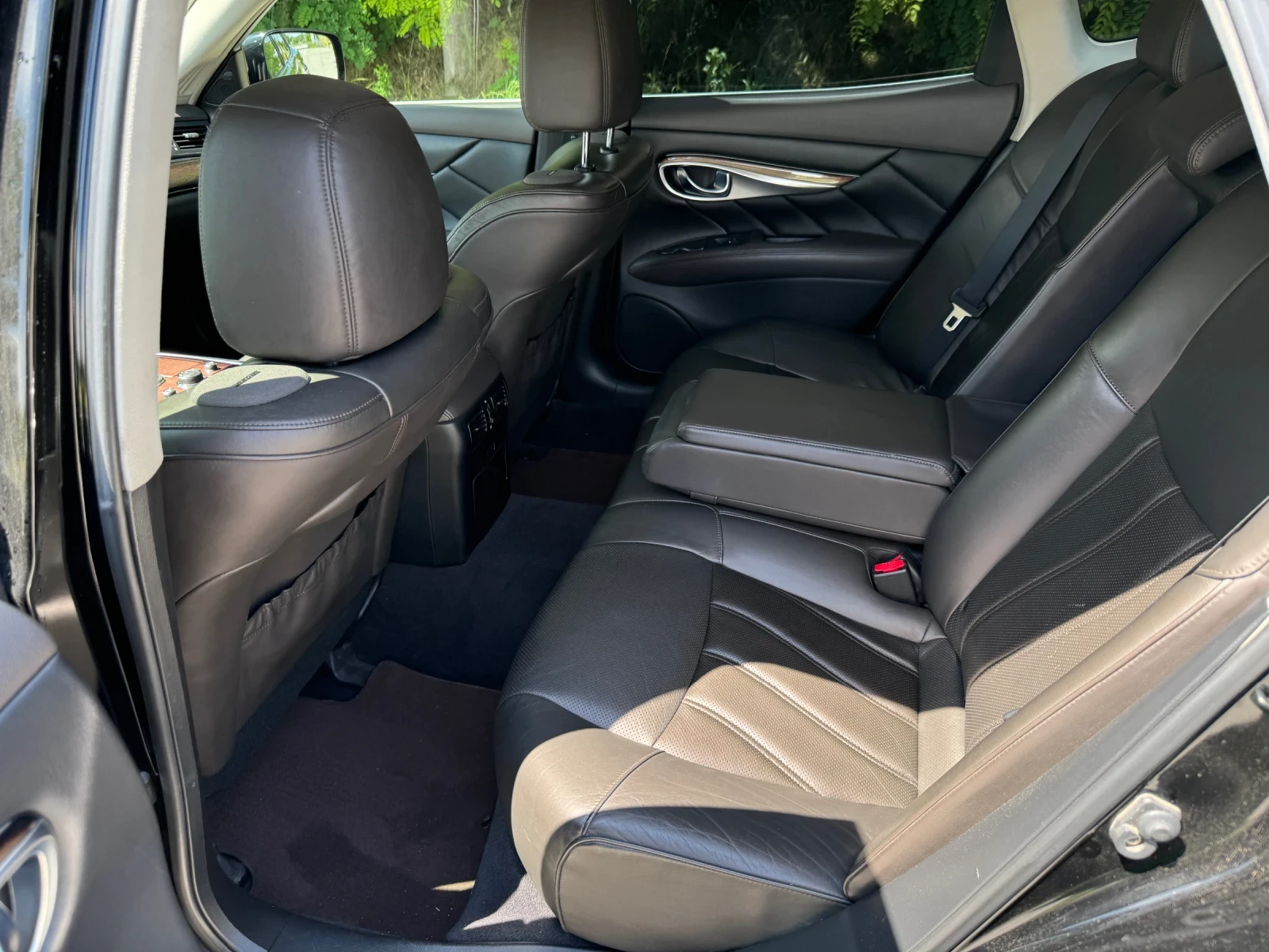 Infiniti M 30d | Mobile.bg � ����������� 8