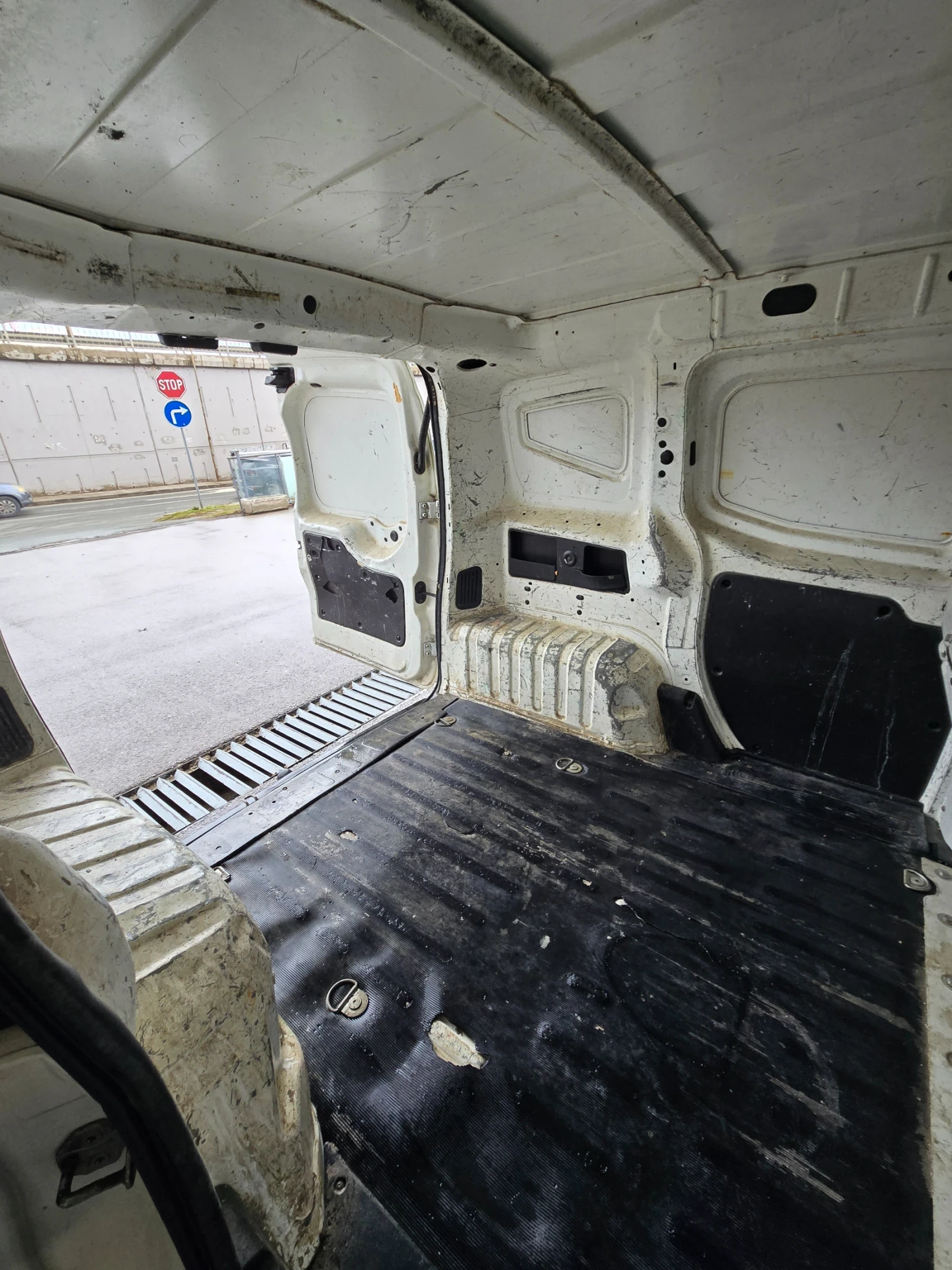 Fiat Fiorino 1.3 Multijet Diesel, снимка 8 - Автомобили и джипове - 54890896