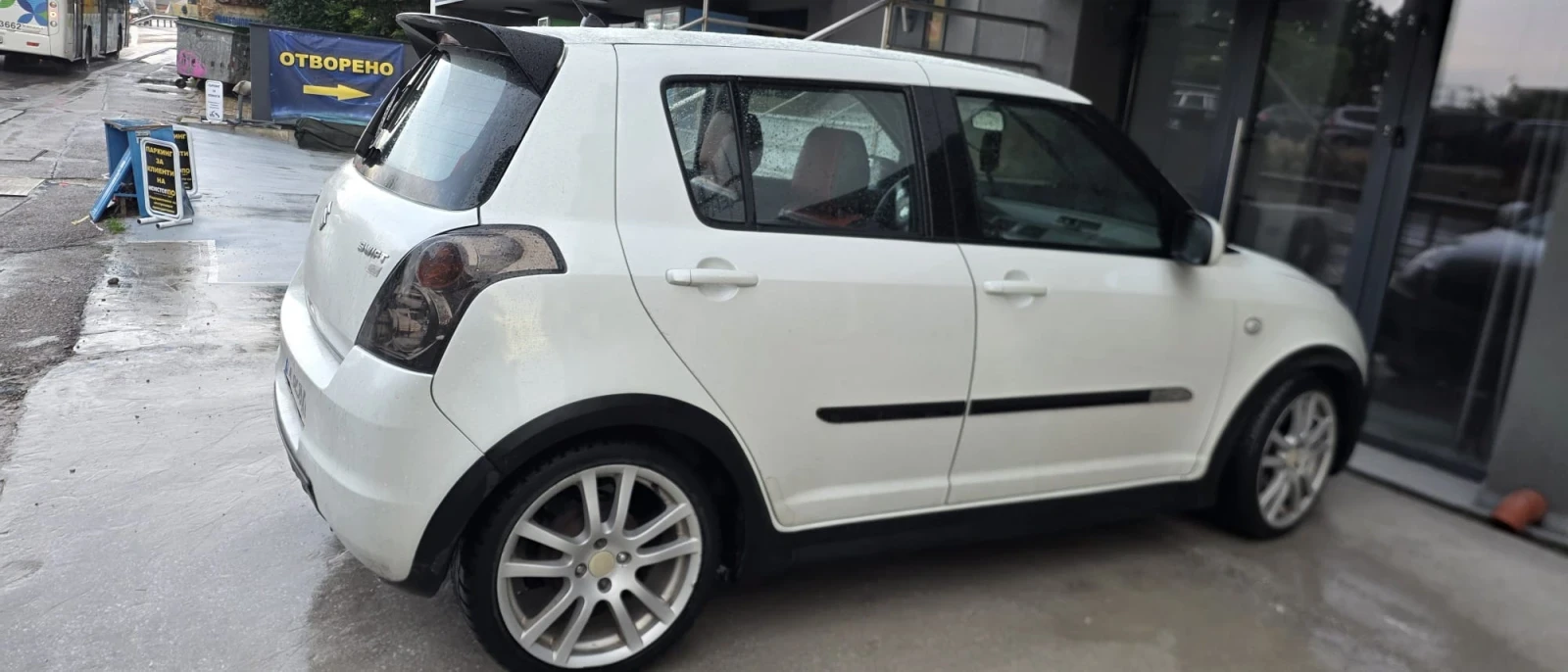 Suzuki Swift, снимка 6 - Автомобили и джипове - 55408890