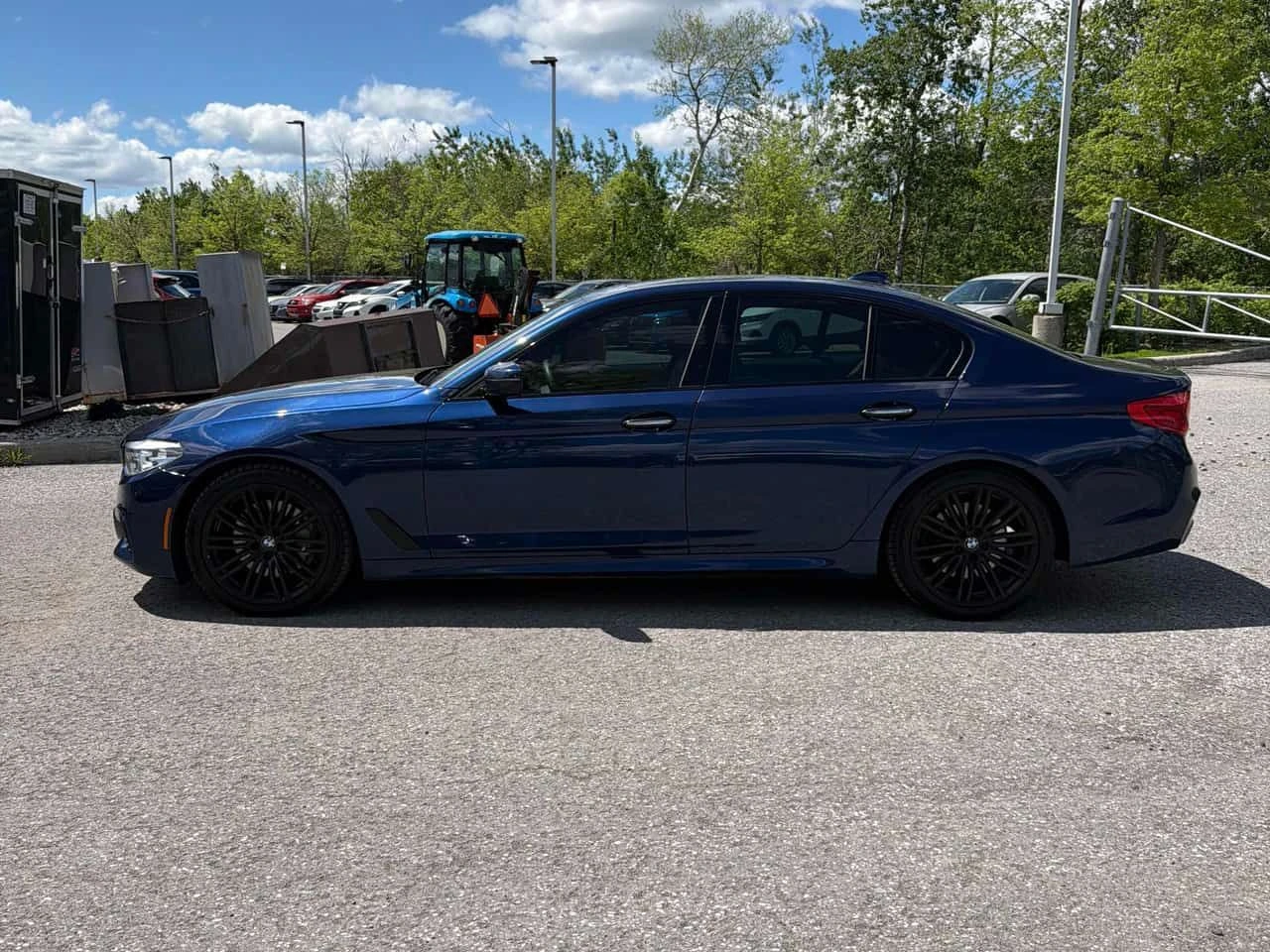 BMW 540 * xDrive * ОБДУХВАНЕ * HARMAN/KARDON * HEAD-UP * , снимка 2 - Автомобили и джипове - 55548052