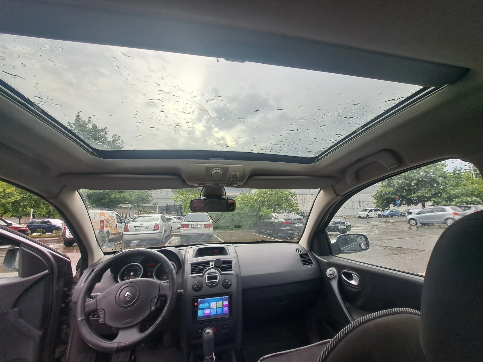 Renault Megane, снимка 9 - Автомобили и джипове - 55664313