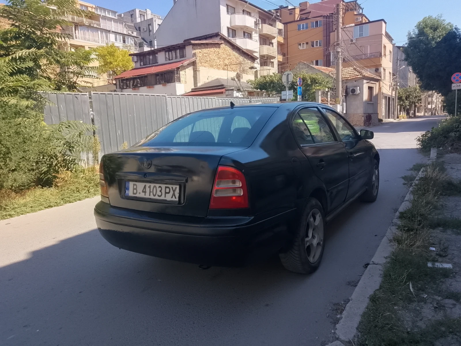 Skoda Octavia 1.6 LPG Климатик Спешно, снимка 4 - Автомобили и джипове - 56053000