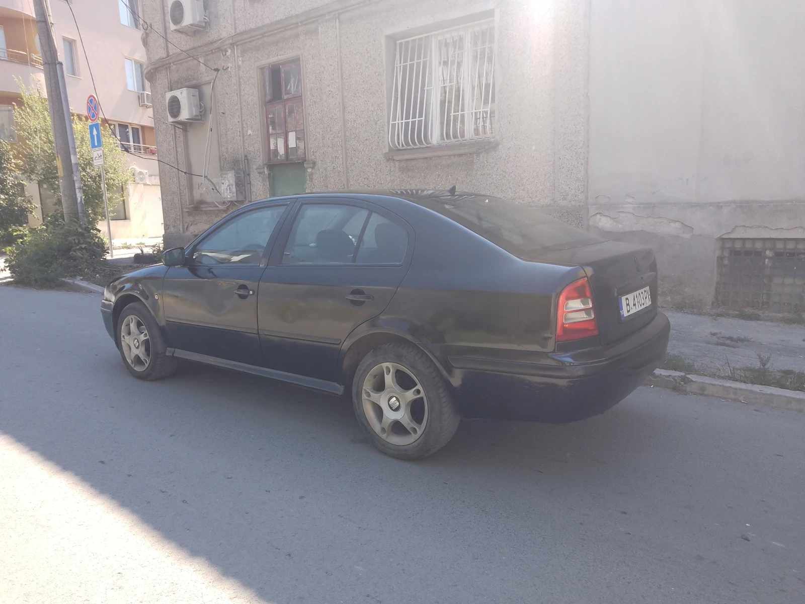 Skoda Octavia 1.6 LPG Климатик Спешно, снимка 2 - Автомобили и джипове - 56053000