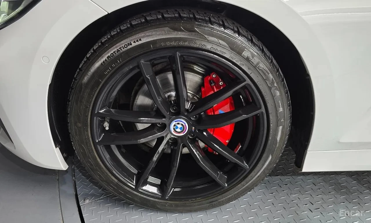 BMW 320 M Sport/ПАМЕТ/ПОДГРЕВ/ШИБЕДАХ/ФИНАНСИРАНЕ, снимка 5 - Автомобили и джипове - 56156017