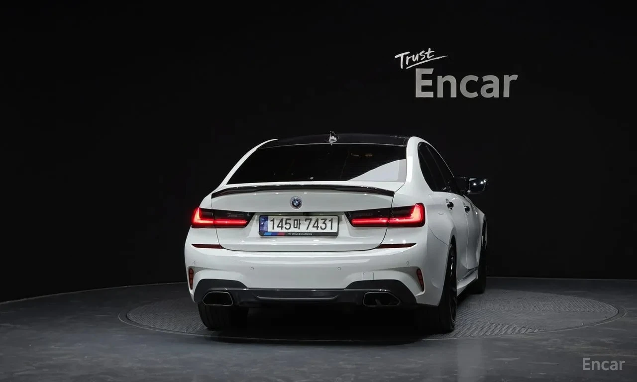 BMW 320 M Sport/ПАМЕТ/ПОДГРЕВ/ШИБЕДАХ/ФИНАНСИРАНЕ, снимка 4 - Автомобили и джипове - 56156017