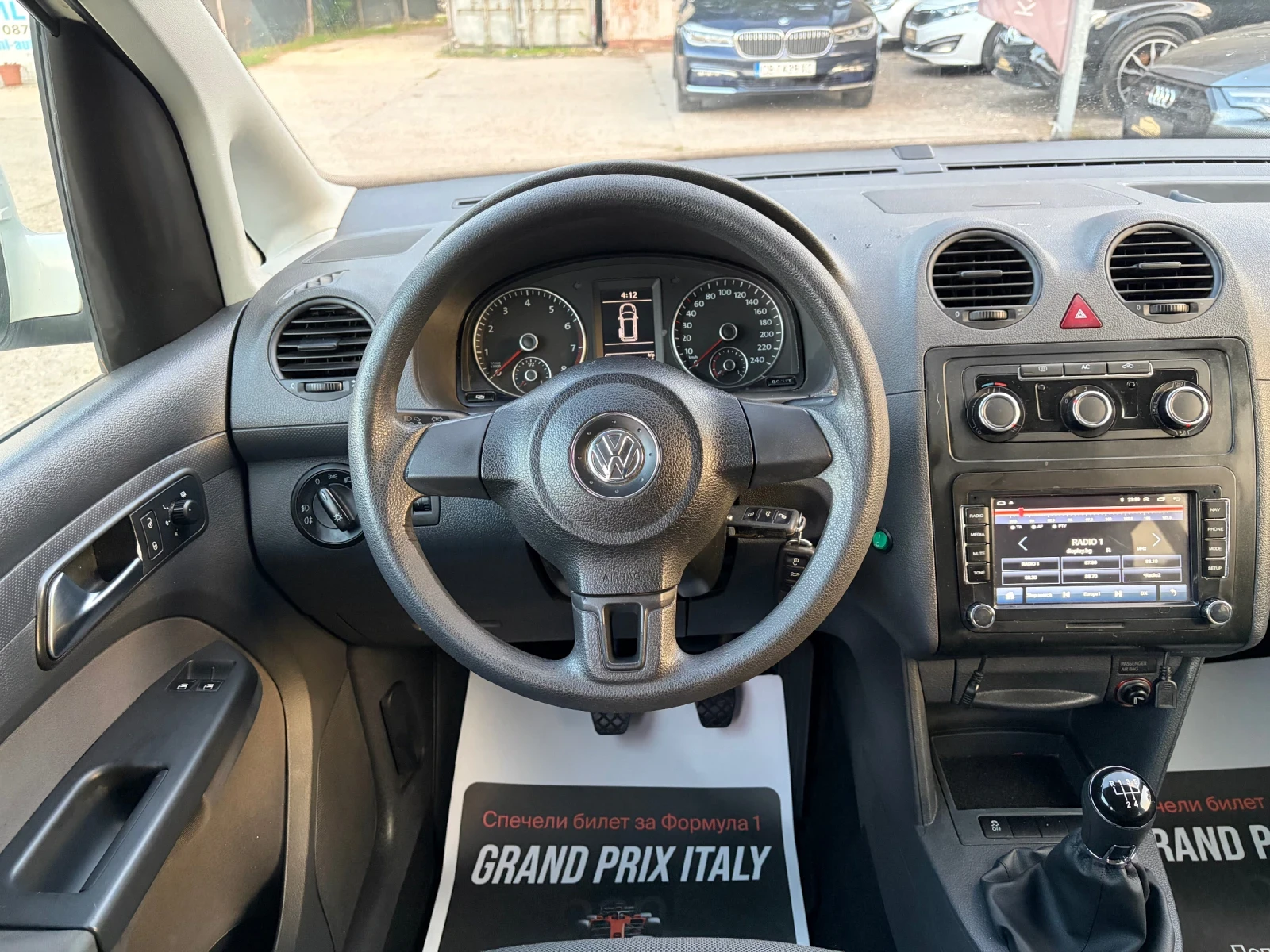 VW Caddy 2.0 , снимка 11 - Автомобили и джипове - 56220698