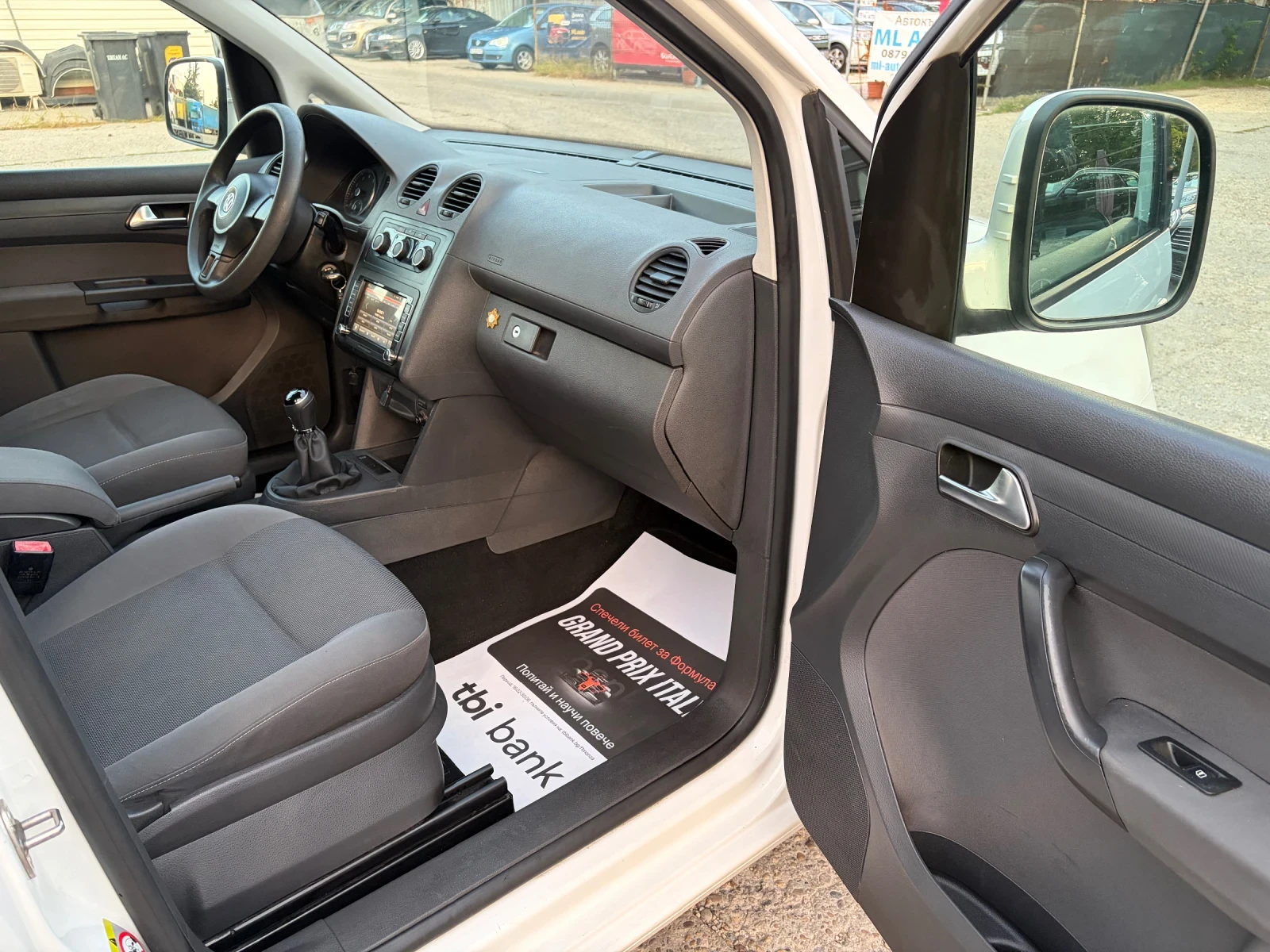 VW Caddy 2.0 , снимка 16 - Автомобили и джипове - 56220698