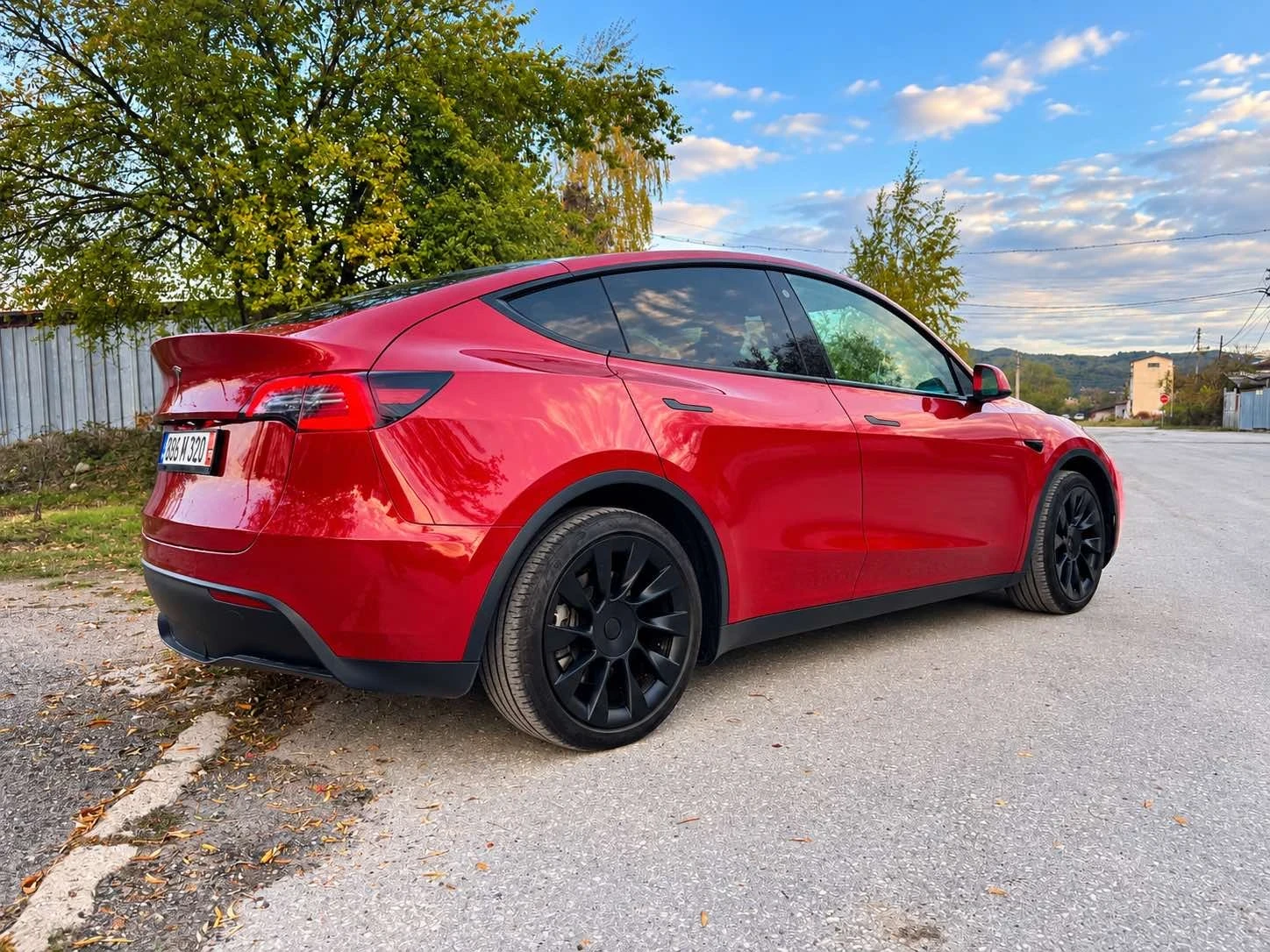 Tesla Model Y 7 места , Long Range , Dual Motor с теглич, снимка 8 - Автомобили и джипове - 56714054