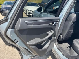 Porsche Macan  AWD / 360 / DIS / MATRIX / BOSE / CARFAX, снимка 16