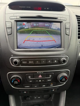 Kia Sorento 2.2CRDI 4WD AVTOMAT/PANORAMA/NAVI/KAMERA/KOJA , снимка 16
