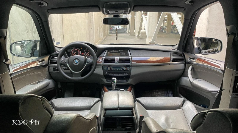 BMW X5 E70 * 7 местен * KEYLESS * PANO * HEAD UP * МАСАЖ , снимка 12 - Автомобили и джипове - 48580432