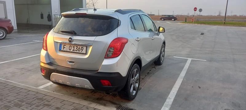 Opel Mokka 1.6, снимка 4 - Автомобили и джипове - 48421746