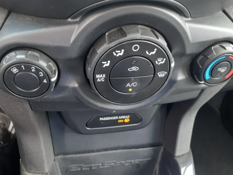 Ford EcoSport 1.0, снимка 12 - Автомобили и джипове - 49033765