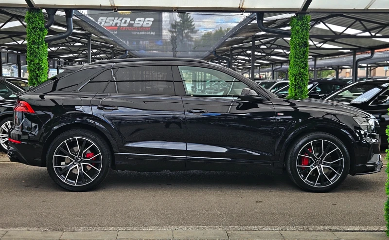 Audi Q8 ! SQ8/MATRIX/S-LINE/DISTR/3DCAM/ВАКУМ/PANO/ПОДГP/L, снимка 4 - Автомобили и джипове - 52009673