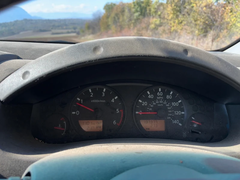 Nissan Navara, снимка 7 - Автомобили и джипове - 52569088