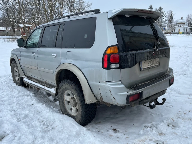 Mitsubishi Pajero sport 3.0 V6 Газ.Инж, снимка 3 - Автомобили и джипове - 53584454