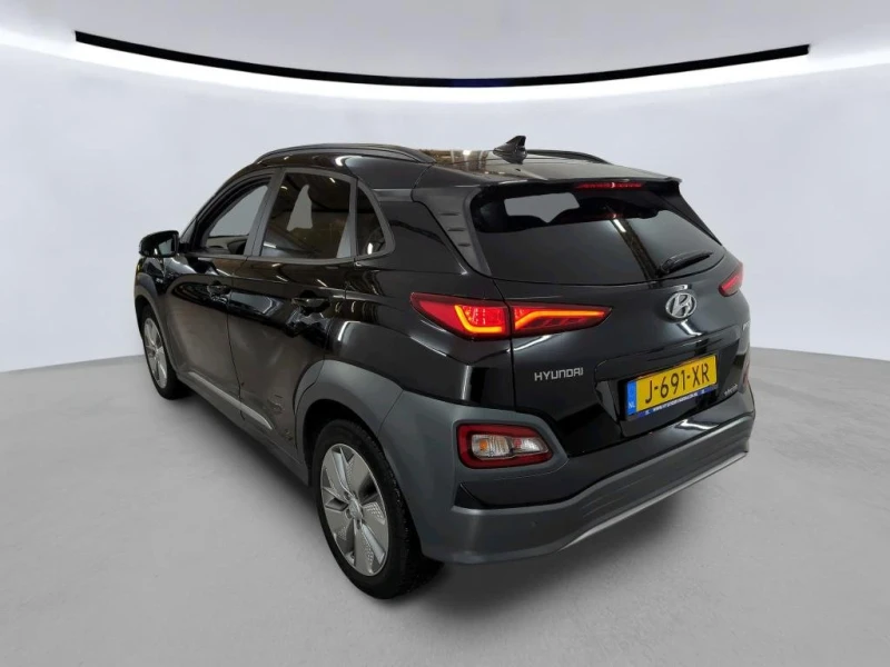Hyundai Kona НАЛИЧНА, снимка 4 - Автомобили и джипове - 53597362