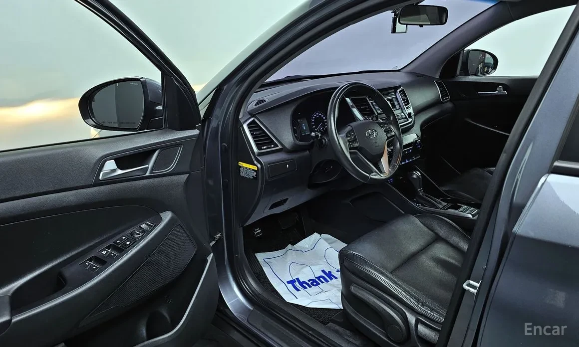 Hyundai Tucson Diesel 2.0 2WD Style Special - изображение 8
