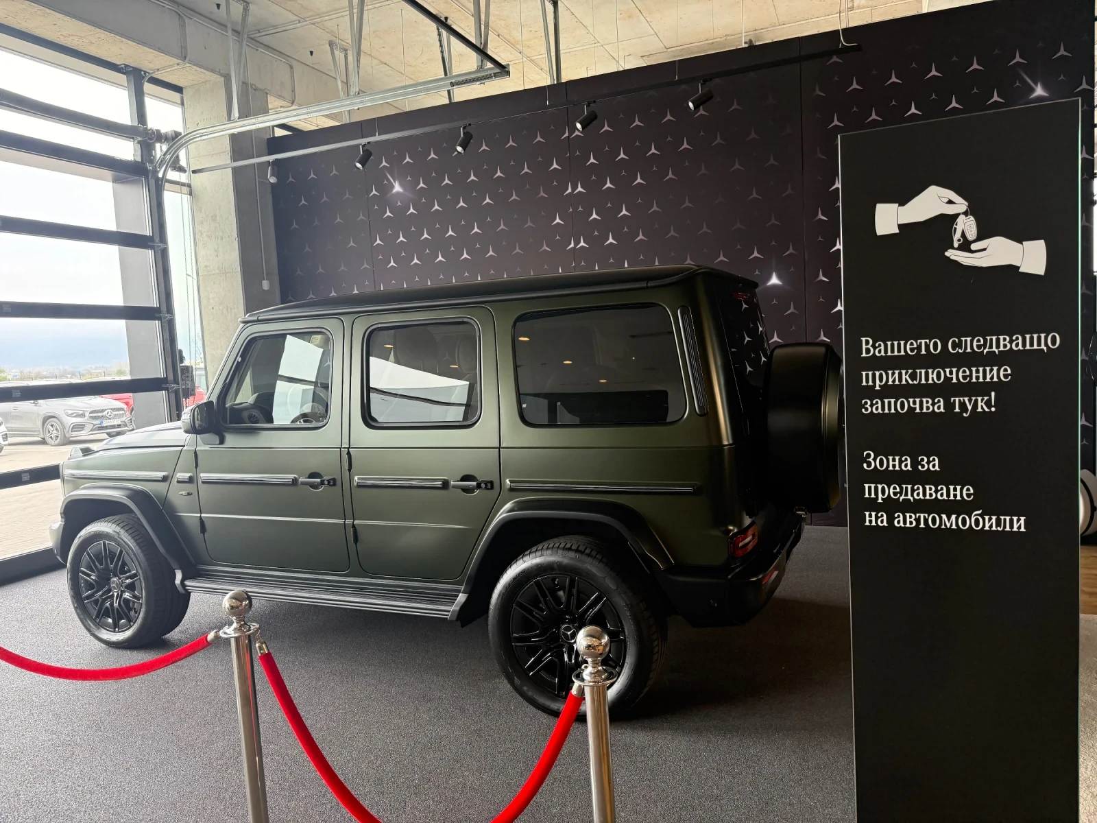 Mercedes-Benz G 580 AMG line - изображение 3